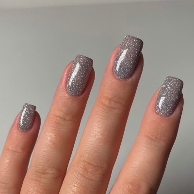 shimmering gray glitter nails