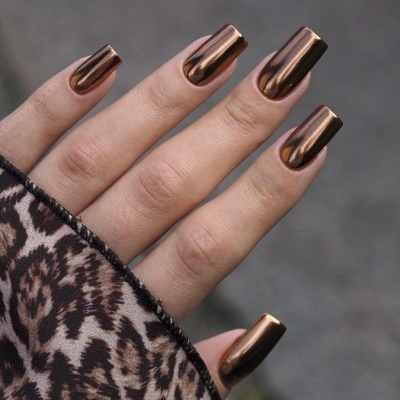 strahlender glanz auf nägeln