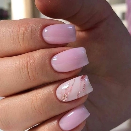 Schlichtes Nageldesign