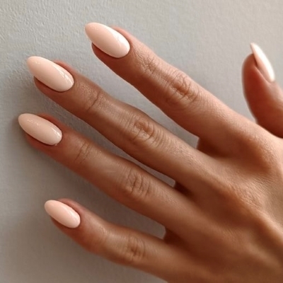 Ideal nail shape for a sophisticated design
