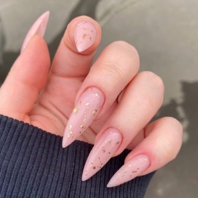 Stiletto nails: Bold and eye-catching