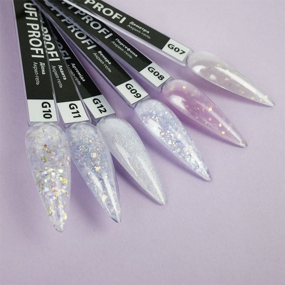 Palette der Polygels mit Glitzer