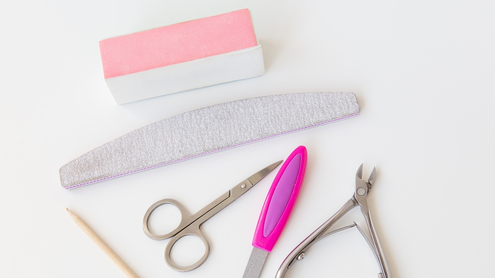 nägel lackieren richtig